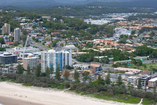 Ein Leerer Strand Direkt Vor Einer Stadt Queensland Australien — Stockfoto