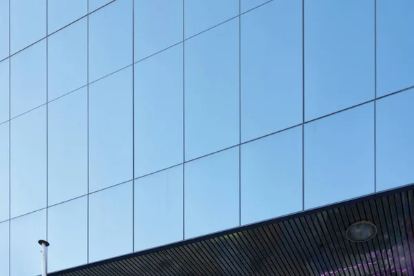 近代的なガラスの超高層ビル 近代的なオフィスビル 高品質の写真 — ストック写真