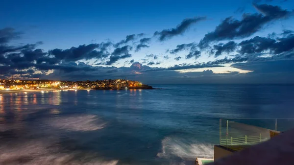 Híres Ausztrál Bondi Beach Éjszaka Kiváló Minőségű Panoráma Fotó — Stock Fotó