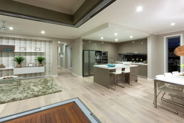 Interieur shot van modern en luxe keukenontwerp — Stockfoto