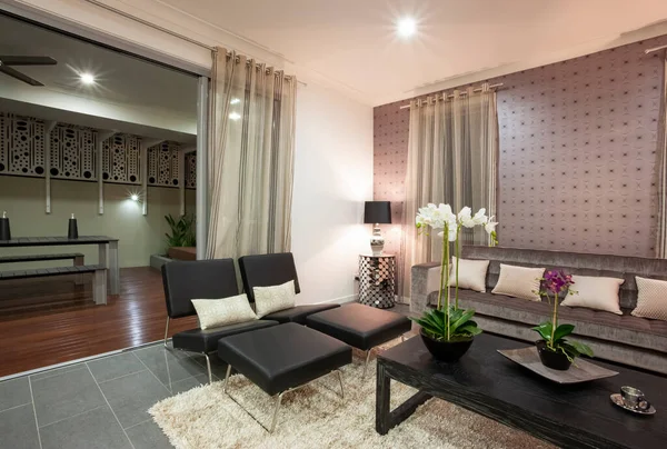 A modern cozy living room interior design — Stock Photo, Image