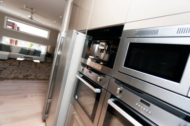 Modern ve lüks mutfak tasarımı.