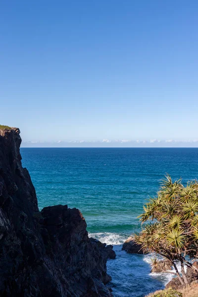 Scenic view of seascape with large rocks on coastline — Stock Photo, Image