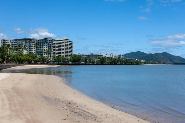 A beach in Cairns, Australia — Stock Photo, Image