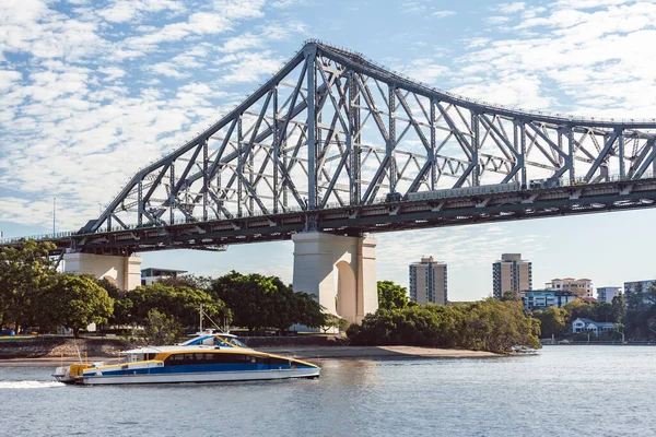 Die berühmte Brücke von Brisbane — Stockfoto