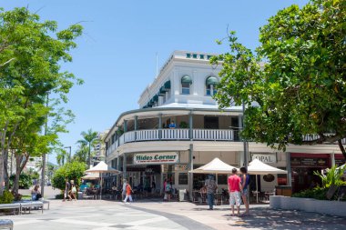 Cairns, Avustralya - 15 Ekim 2009: The Cairns Central alışveriş merkezi