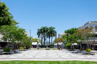 Cairns, Avustralya - 15 Ekim 2009: The Cairns Central alışveriş merkezi