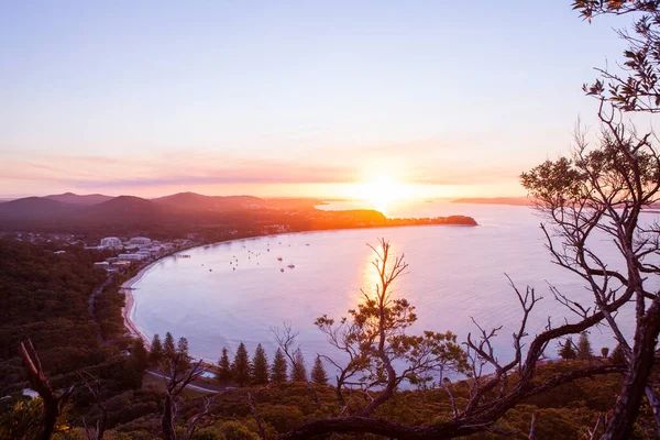 Piękny zachód słońca nad Shoal Bay, Australia — Zdjęcie stockowe