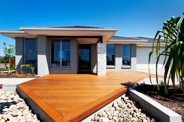 Ein modernes und luxuriöses Haus Außendesign — Stockfoto