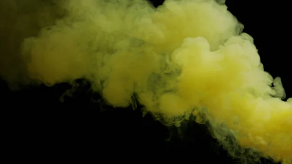어두운 배경의 다채 로운 연기 — 스톡 사진