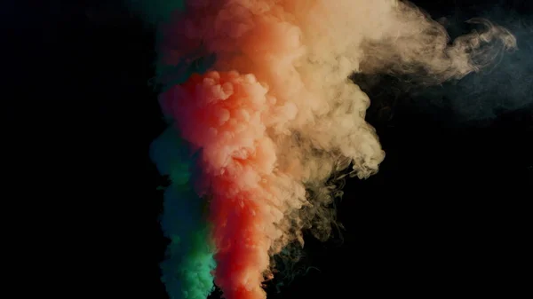 Fumée colorée sur fond sombre — Photo