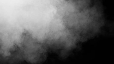 Siyah arkaplanda beyaz duman
