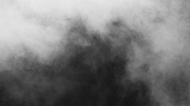 Siyah arkaplanda beyaz duman