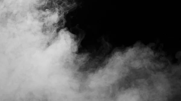 Humo blanco sobre fondo negro — Foto de Stock