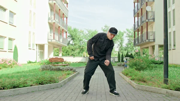 Young Man in Black Breakdancing — Stock Photo, Image