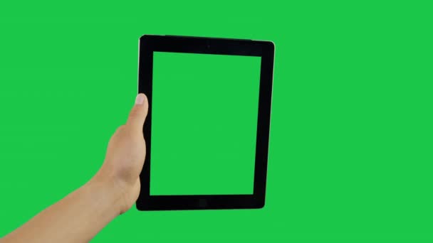 Desplácese hacia abajo pantalla verde de la tableta digital — Vídeo de stock