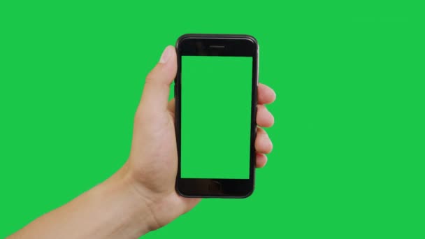 Нажмите на зеленый экран смартфона — стоковое видео