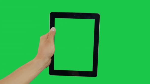 Нажмите цифровой экран планшета зеленый — стоковое видео