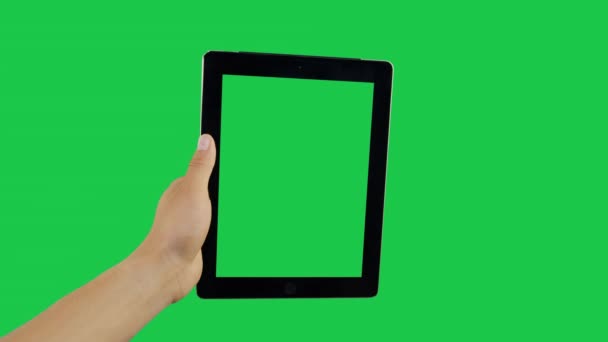 Swipe Digital Tablet Tela Verde — Vídeo de Stock