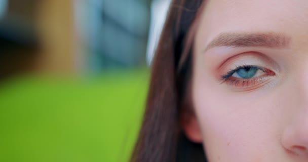 Jovens Olhos de Ladys. Detalhe tiro — Vídeo de Stock