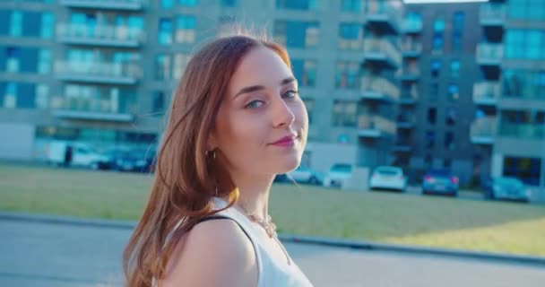 Young Lady Smiling Outdoors. Emotion — Stock Video