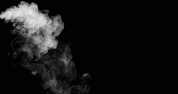 黑背景上隔离的白烟踪迹 — 图库照片