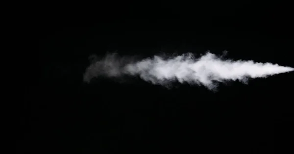 Huella de humo blanca aislada sobre fondo negro — Foto de Stock