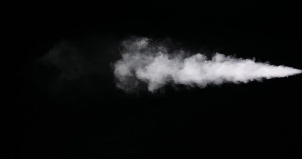 Huella de humo blanca aislada sobre fondo negro —  Fotos de Stock