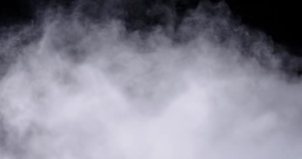 Brume réaliste de nuages de fumée de glace sèche — Video