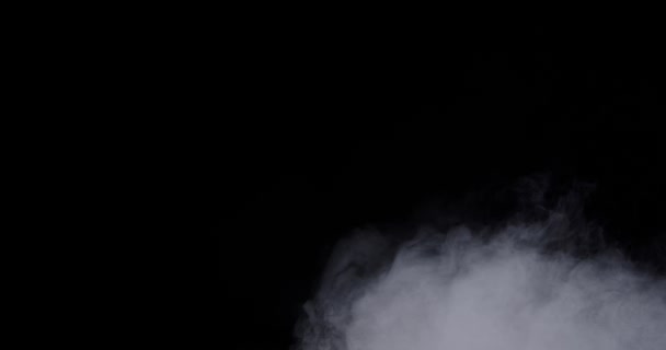 Nuvens de fumo de gelo seco realistas nevoeiro — Vídeo de Stock