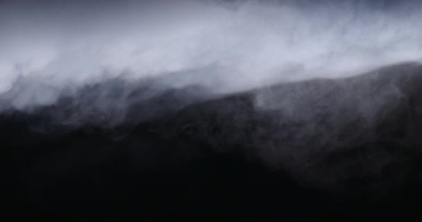 Niebla realista de nubes de humo de hielo seco — Vídeo de stock