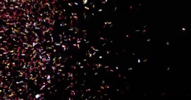 Siyah arka plan üzerine izole konfeti