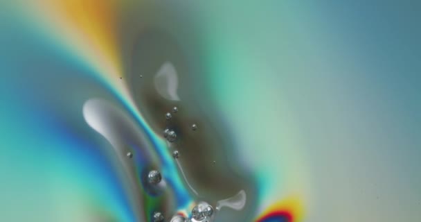 Bubbels en psychische kleuren — Stockvideo