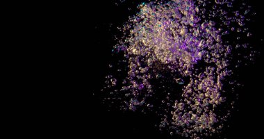 Koyu sularda pembe kabarcıklar.