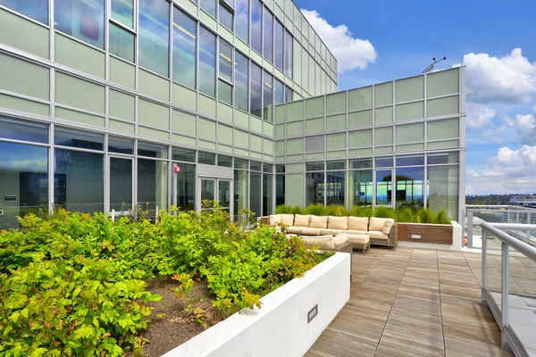 Luxury Apartment Building Exterior Sky Lounge Roof Top Northwest Usa — Stock Photo, Image