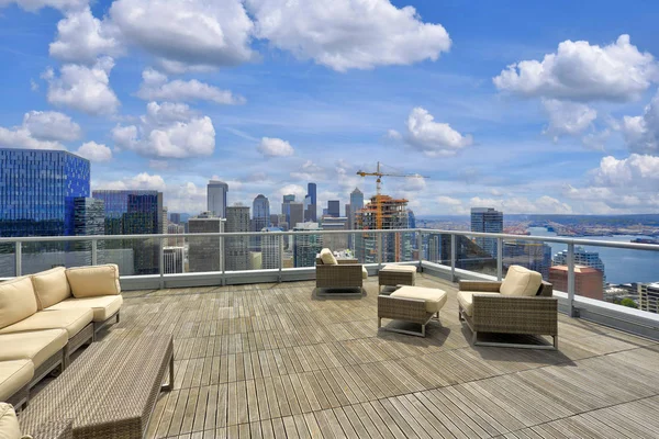 Edificio Apartamentos Lujo Con Sky Lounge Azotea Impresionantes Vistas Puget — Foto de Stock