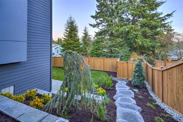 Beautiful Back Yard Interior Alpine Slide — Stock Photo, Image