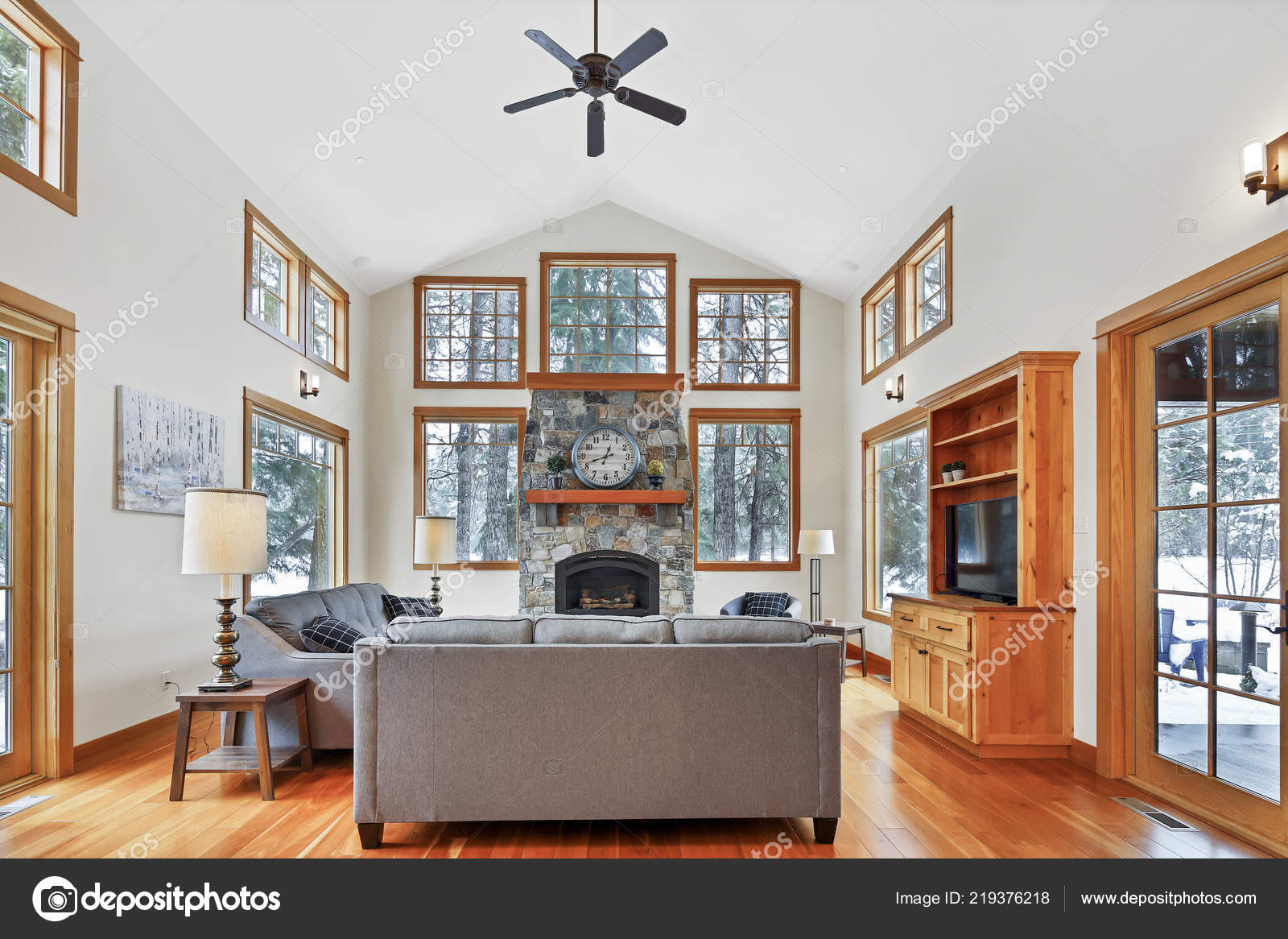 Stone Fireplace Vaulted Ceiling Chic Living Space Tons