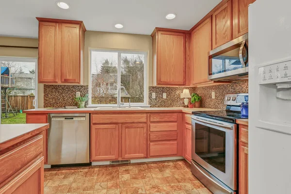 Cocina Interior Con Tono Madera Natural — Foto de Stock