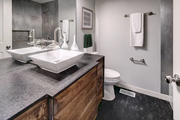 Luxurious Bathroom Interior Boasts Modern Dark Grey Vanity Cabinet — Stock Photo, Image
