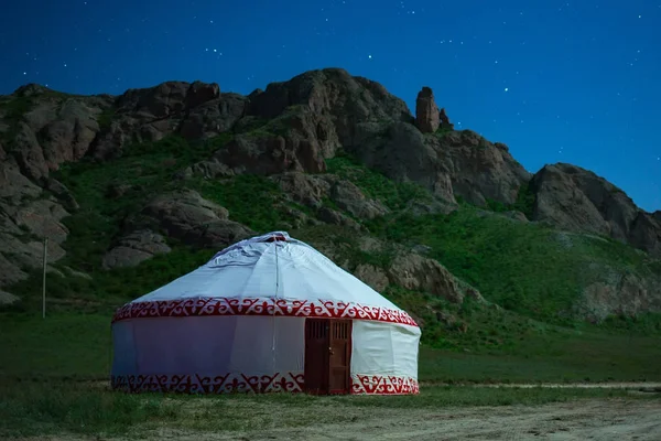 Jurta Nemzeti Lakás Ázsiai Nomád Népek Éjszakai Kép Kazahsztán — Stock Fotó