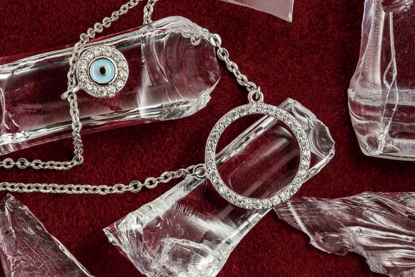 Collana Argento Con Portafortuna Superficie Feltro Con Pezzi Vetro — Foto Stock