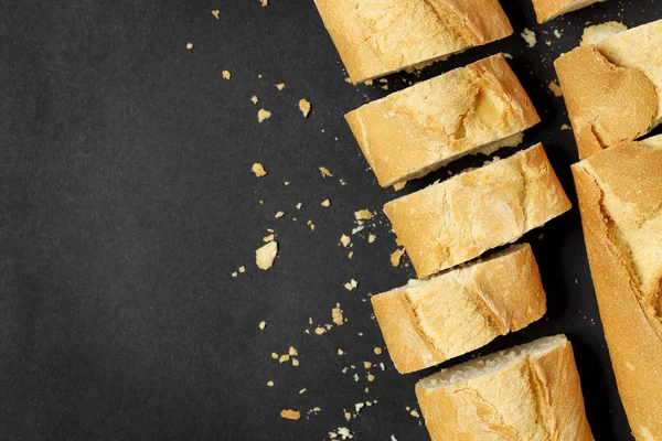 Top View Sliced Baguette Black Copy Space — Stock Photo, Image