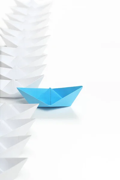 纸船比赛 — 图库照片