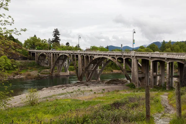 Myrtle Creek Oregon April 2014 Die Nördliche Hauptstraßenbrücke Über Den — Stockfoto