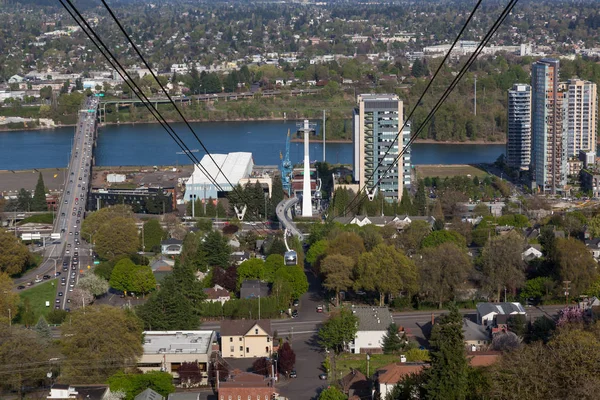 Portland Oregon Nisan 2014 Bir Tramvay Araba Şehir Binaları Ross — Stok fotoğraf