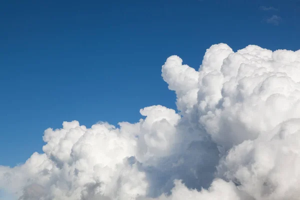 Billowing Clouds with Blue Sky — Stock Photo, Image