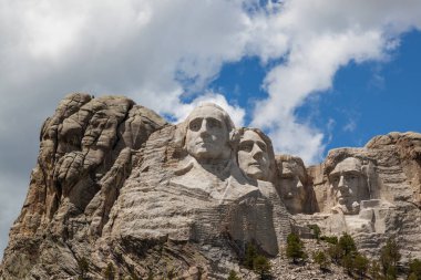 Gün ışığında Rushmore Dağı