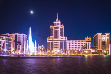 Şehir merkezinin Saransk gece aydınlatma