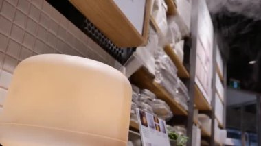 Aroma yağı difüzör ekran satış işkencesi Burnaby alışveriş merkezi üzerinde hareket 